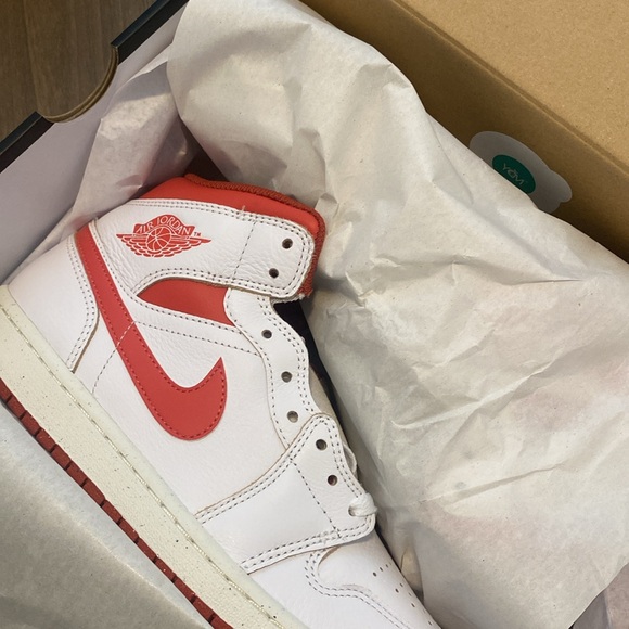 Jordan 1 Mid (Dune Red) - Picture 11 of 12